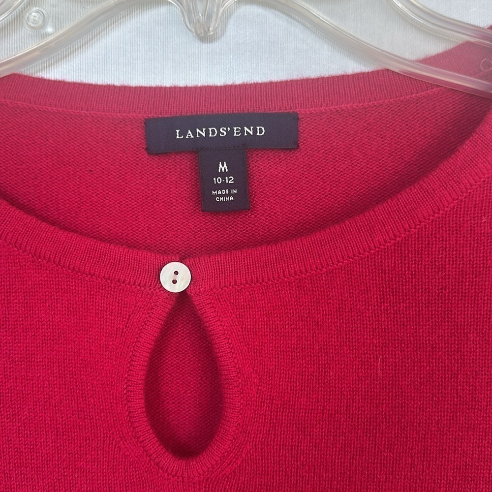 Lands' End Cashmere Sweater Sz M Magenta Cozy Soft Minimalist Keyhole Boxy Red - Picture 3 of 9